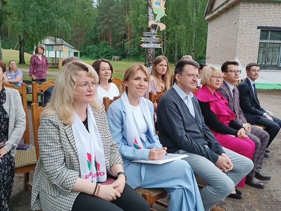 ФОТОФАКТ: Реабилитационно-оздоровительный лагерь «Радуга» Витебского областного детского клинического центра открыл сезон