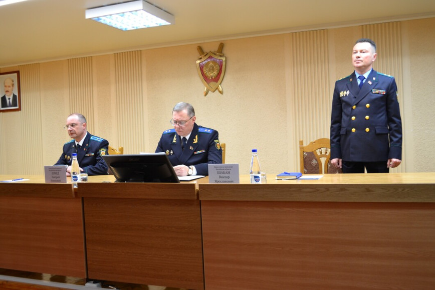 Генеральный прокурор Республики Беларусь Андрей Швед представил нового заместителя прокурора Витебской области Генеральный прокурор Республики Беларусь Андрей Швед представил нового заместителя прокурора Витебской области