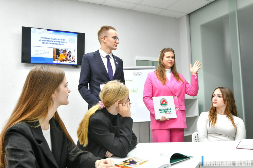 Двое представителей Витебской области вошли в состав Молодежного совета при ЦИК Двое представителей Витебской области вошли в состав Молодежного совета при ЦИК