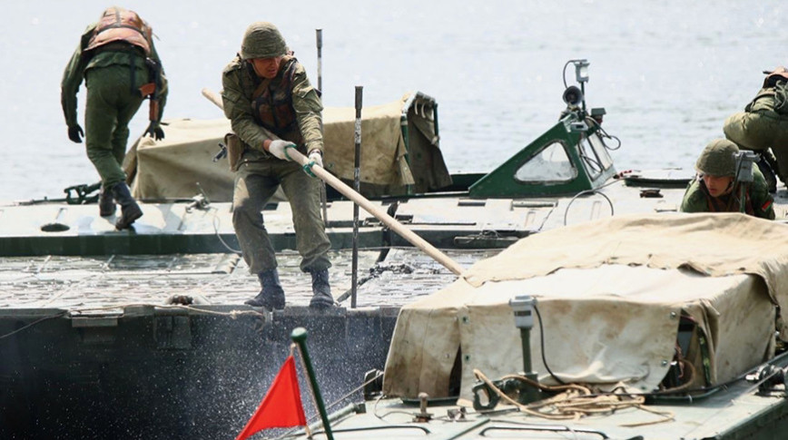 Lukashenko highlights significant contribution of engineering troops to Belarus’ military security