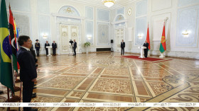Lukashenko receives credentials from ambassadors of nine countries