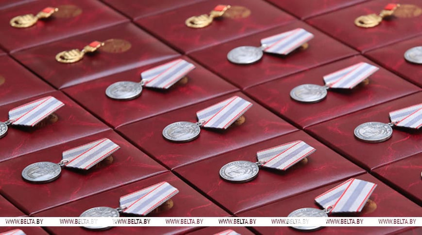 Around 60 Belarusians honored with state awards