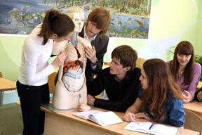 How are health-saving technologies introduced at gymnasium No. 1 in Novopolotsk?