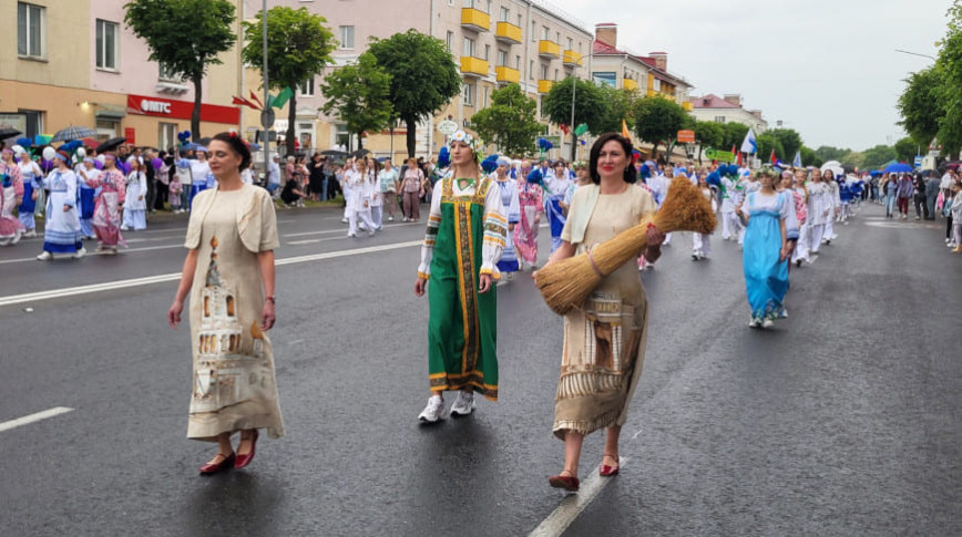 Flax, festivity, and family: Orsha hosts the Field of Flowers festival