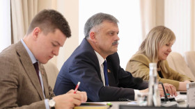 Minsk, St. Petersburg discuss cooperation in sports