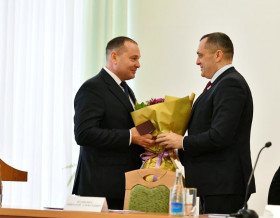 Уверенно идти вперёд пожелал глава Витебской области Александр Субботин новому председателю Шумилинского райисполкома Николаю Будневичу